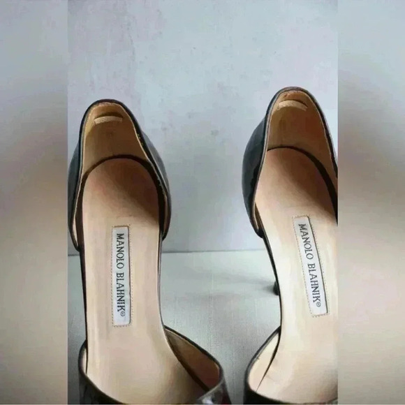 Manolo Blahnik Brown Croc Embossed Peep Toe Pumps - Picture 6 of 8